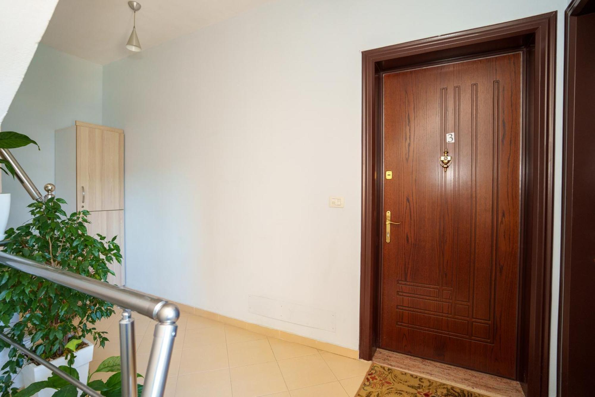 Sarah'S Apartments - 5 Min Walk To Beaches & Boulevard - Big Balcony! ซารานเดอ ภายนอก รูปภาพ